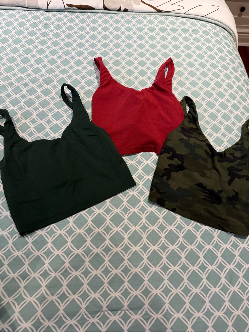 OFFLINE BY Aerie- real me low-key long line sports bras. Set of 3